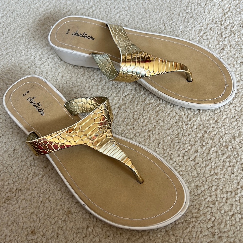 Gold wedge flip flops. Size 9-10